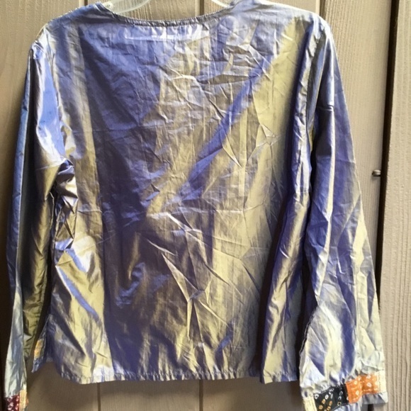 Iridescent silk top with beautiful patchwork trim - Picture 3 of 6